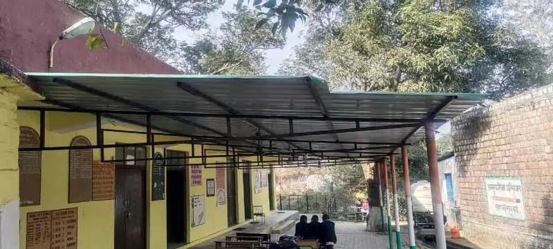 Jawali में असुरक्षित स्कूल बिल्डिंग छात्रों और शिक्षकों की जान के लिए खतरा Jawali में असुरक्षित स्कूल बिल्डिंग छात्रों और शिक्षकों की जान के लिए खतरा