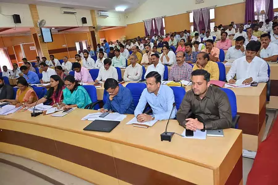 जिले के 24 हजार लोगों को अधिकार पत्र: Minister Krishna Byre Gowda जिले के 24 हजार लोगों को अधिकार पत्र: Minister Krishna Byre Gowda