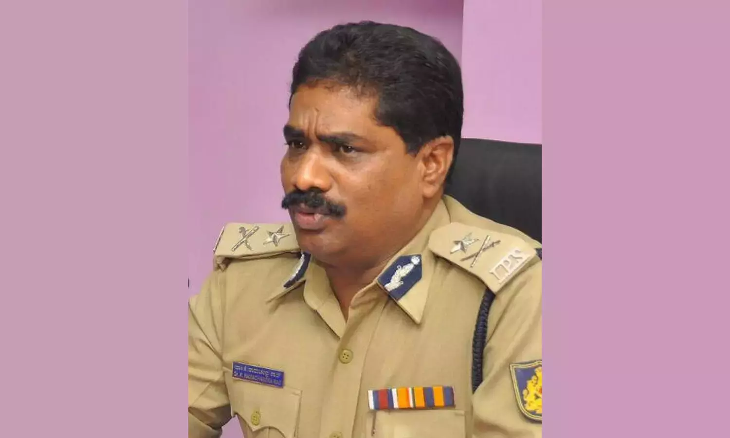 कर्नाटक सरकार ने DGP के. रामचंद्र राव को अश्लील हरकत के लिए सस्पेंड किया कर्नाटक सरकार ने DGP के. रामचंद्र राव को अश्लील हरकत के लिए सस्पेंड किया
