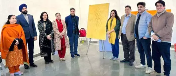Sanjeev Verma ने “मेरा भारत, मेरा वोट” पर 3-दिवसीय पेंटिंग कैंप का उद्घाटन किया Sanjeev Verma ने “मेरा भारत, मेरा वोट” पर 3-दिवसीय पेंटिंग कैंप का उद्घाटन किया