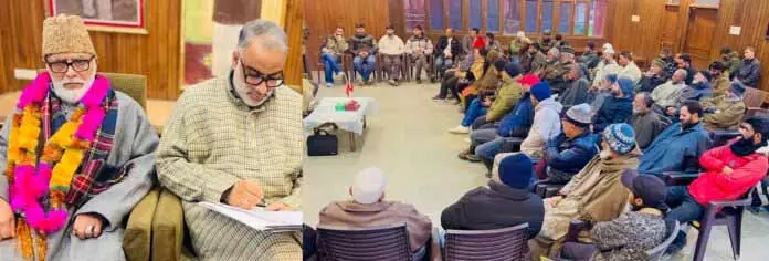 Sagar ने स्वास्थ्य पहलों पर समीक्षा बैठक की अध्यक्षता की Sagar ने स्वास्थ्य पहलों पर समीक्षा बैठक की अध्यक्षता की
