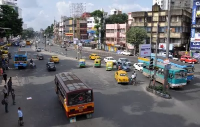 Bengal चुनाव: ट्रांसपोर्टर्स ने चुनाव ड्यूटी के लिए बसें देने की शर्तें रखीं Bengal चुनाव: ट्रांसपोर्टर्स ने चुनाव ड्यूटी के लिए बसें देने की शर्तें रखीं