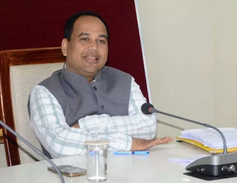 कलेक्टर ने समय-सीमा बैठक ली कलेक्टर ने समय-सीमा बैठक ली