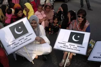 पाकिस्तान में ईसाइयों और हिंदुओं की दुर्दशा पर EU की आलोचना पाकिस्तान में ईसाइयों और हिंदुओं की दुर्दशा पर EU की आलोचना