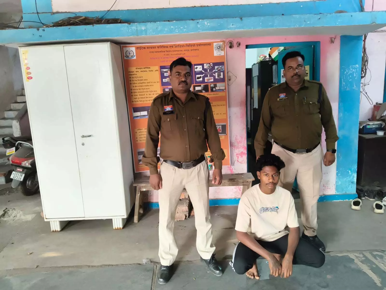 पुरानी लेन-देन की रंजिश में मारपीट का मामला, आरोपी अनुज यादव गिरफ्तार पुरानी लेन-देन की रंजिश में मारपीट का मामला, आरोपी अनुज यादव गिरफ्तार
