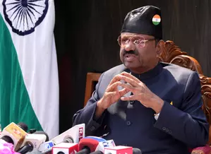 पश्चिम बंगाल : हिंसा रोकने के लिए राज्यपाल ने जारी की एडवाइजरी पश्चिम बंगाल : हिंसा रोकने के लिए राज्यपाल ने जारी की एडवाइजरी