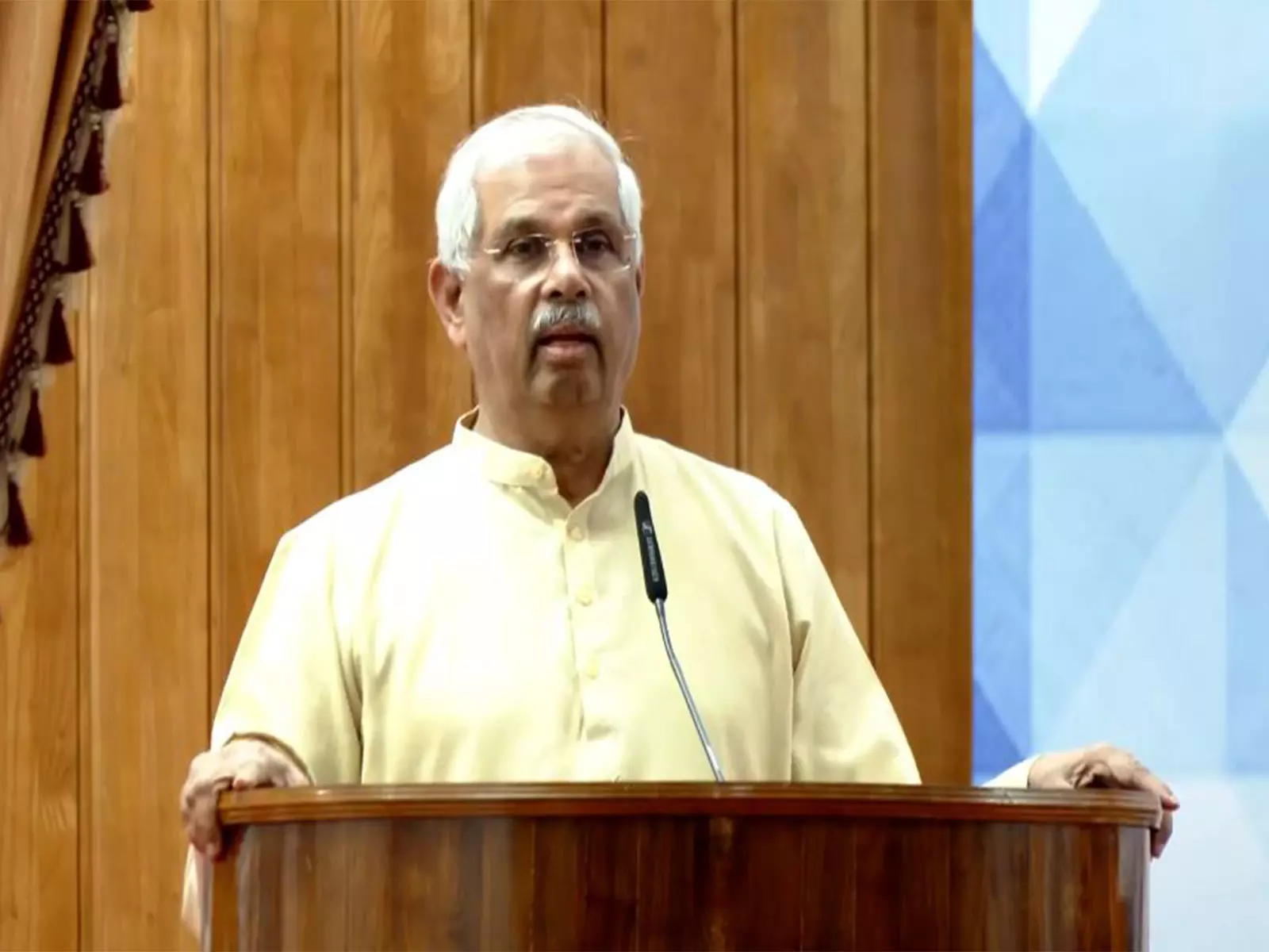 Kerala में अधूरे सच हटाने का निर्देश Kerala में अधूरे सच हटाने का निर्देश