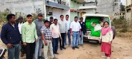 बाईसागर पारा में मिली पशु चिकित्सा की दवाइयाँ, जांच में ट्रांसपोर्ट की लापरवाही उजागर बाईसागर पारा में मिली पशु चिकित्सा की दवाइयाँ, जांच में ट्रांसपोर्ट की लापरवाही उजागर