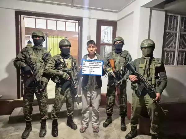 Arunachal: NSCN-KYA कैडर ने लोंगडिंग में सरेंडर किया Arunachal: NSCN-KYA कैडर ने लोंगडिंग में सरेंडर किया