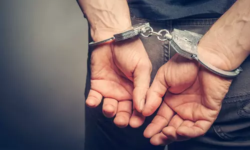 Berhampur: गंजम में शिकारियों पर बड़ी कार्रवाई, चार गिरफ्तार, हथियार और जानवरों के अंग बरामद
