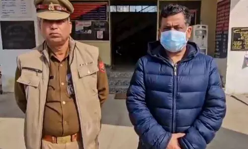 Noida में टेकी की मौत: रियल एस्टेट डेवलपर गिरफ्तार, सड़क सुरक्षा सुधार का आदेश