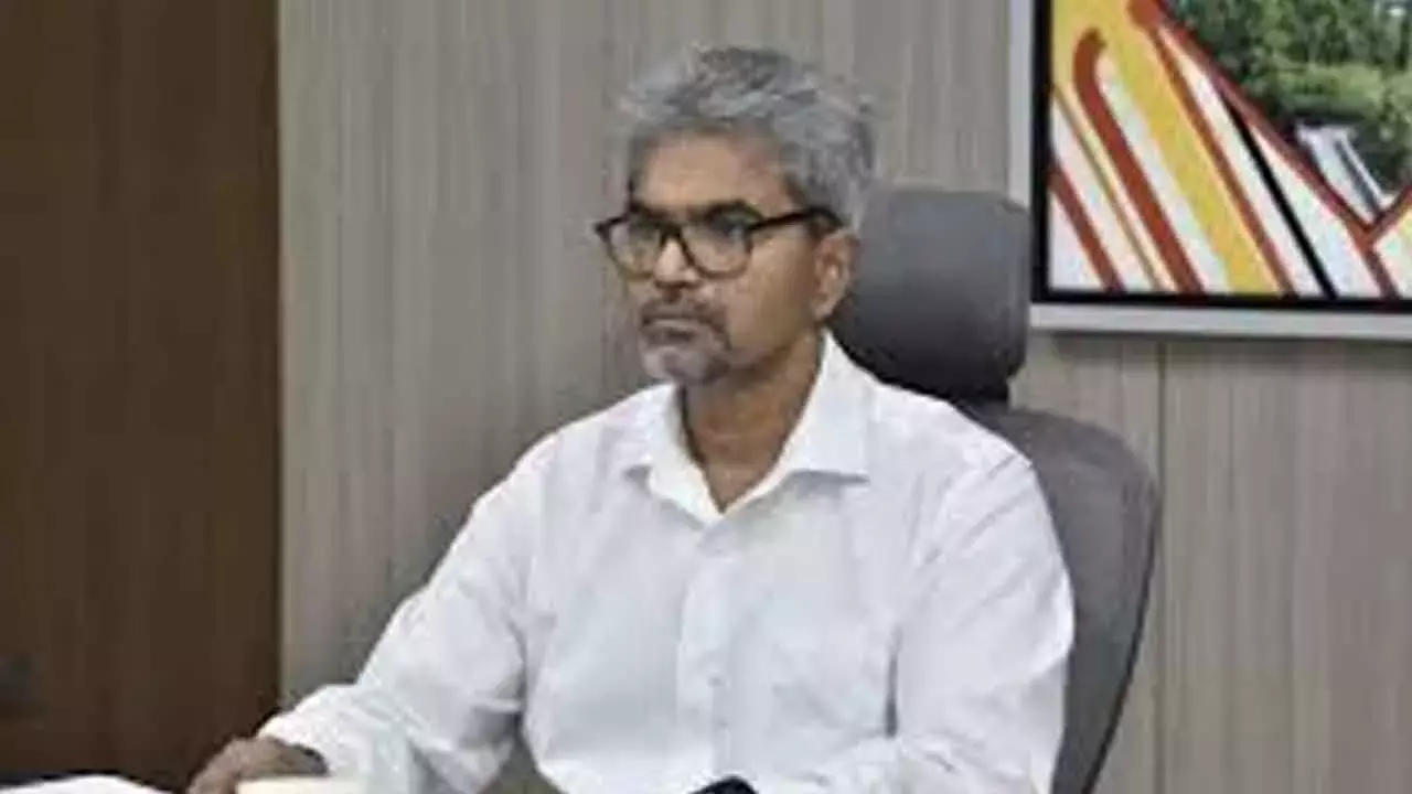 SCR के जनरल मैनेजर ने गुंटकल डिवीजन में सुरक्षा उपायों की समीक्षा की SCR के जनरल मैनेजर ने गुंटकल डिवीजन में सुरक्षा उपायों की समीक्षा की