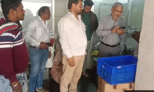 गंदगी मिलने पर भानजी भाई मिठाई फैक्ट्री पर 10 हजार जुर्माना गंदगी मिलने पर भानजी भाई मिठाई फैक्ट्री पर 10 हजार जुर्माना
