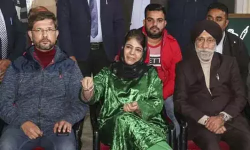 Mehbooba: PDP का एजेंडा जम्मू-कश्मीर में शांति बहाल करना है Mehbooba: PDP का एजेंडा जम्मू-कश्मीर में शांति बहाल करना है