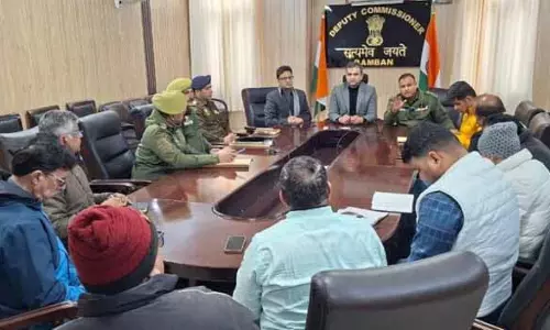 DC Ramban ने एनएच-44 फोर-लेनिंग प्रोजेक्ट की प्रगति की समीक्षा की DC Ramban ने एनएच-44 फोर-लेनिंग प्रोजेक्ट की प्रगति की समीक्षा की