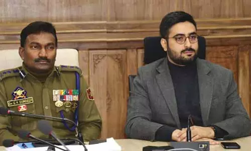 DC, SSP Srinagar ने नशा विरोधी उपायों की समीक्षा की