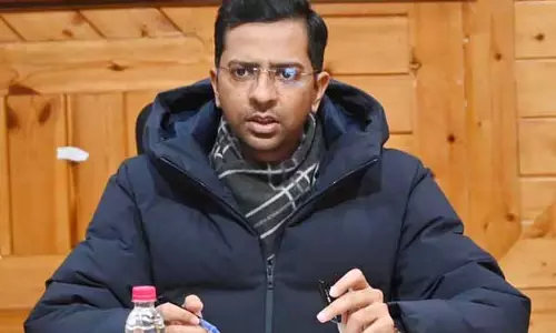 DDC Shopian ने जेजेएम समीक्षा बैठक की अध्यक्षता की
