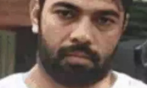 Ludhiana: गैंगस्टर कौशल का साथी वारंट पर लाया गया Ludhiana: गैंगस्टर कौशल का साथी वारंट पर लाया गया