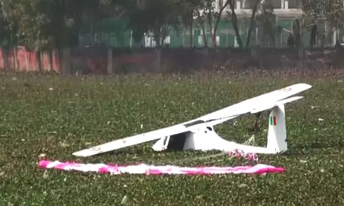 प्रयागराज में IAF माइक्रोलाइट विमान की सुरक्षित आपात लैंडिंग