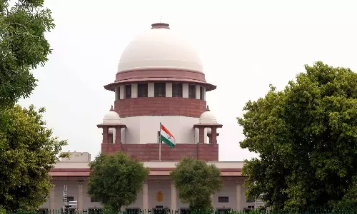 Andhra शराब घोटाला: आरोपियों को मिली अंतरिम सुरक्षा, पर बेल पर दखल से इनकार Andhra शराब घोटाला: आरोपियों को मिली अंतरिम सुरक्षा, पर बेल पर दखल से इनकार