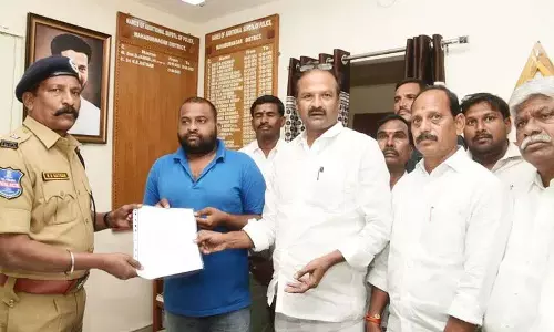 BRS कार्यकर्ता पर हमले में कांग्रेस नेताओं के खिलाफ शिकायत