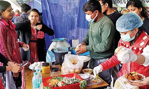 छात्र University में ज्ञान नहीं, स्वाद लेकर आते छात्र University में ज्ञान नहीं, स्वाद लेकर आते