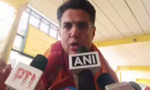 Congress नेता सचिन पायलट ने टोंक में ओएमआर शीट घोटाले पर बात की Congress नेता सचिन पायलट ने टोंक में ओएमआर शीट घोटाले पर बात की