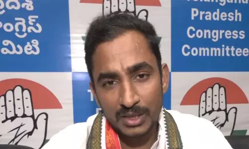 Congress के समा राम मोहन रेड्डी ने कहा, हरीश राव और केटीआर नाटक कर रहे हैं, गलत सूचना फैला रहे Congress के समा राम मोहन रेड्डी ने कहा, हरीश राव और केटीआर नाटक कर रहे हैं, गलत सूचना फैला रहे