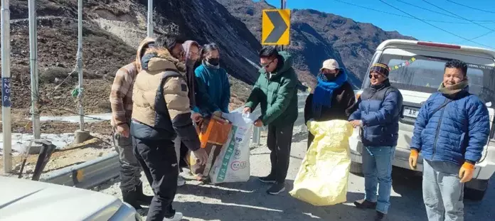 Arunachal: सफाई अभियान का आयोजन किया गया Arunachal: सफाई अभियान का आयोजन किया गया