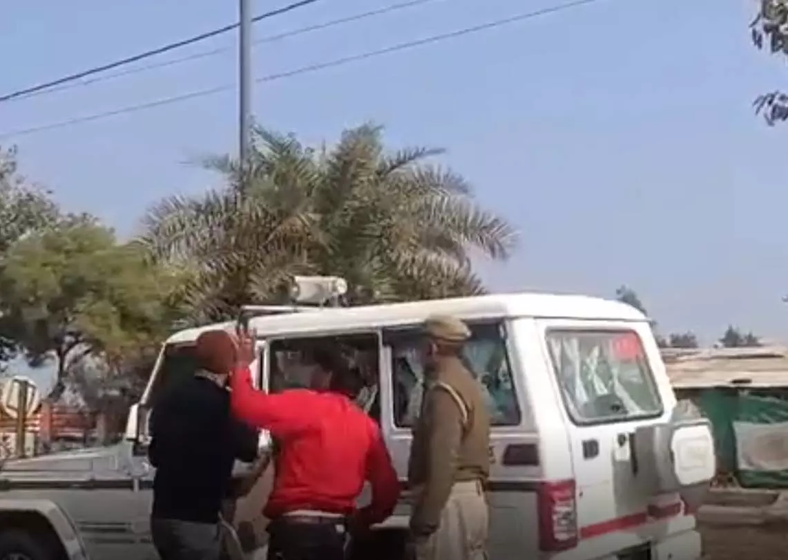 SDM साहब इन दिनों खबरों में हैं...विवादित मामला सामने आया SDM साहब इन दिनों खबरों में हैं...विवादित मामला सामने आया