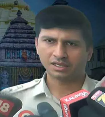 Puri Jagannath Temple में बम की धमकी, सुरक्षा बढ़ाई गई Puri Jagannath Temple में बम की धमकी, सुरक्षा बढ़ाई गई