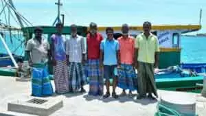 Sri Lankan नौसेना ने तमिलनाडु के 7 मछुआरों को गिरफ्तार किया Sri Lankan नौसेना ने तमिलनाडु के 7 मछुआरों को गिरफ्तार किया