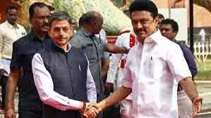 स्टालिन ने राज्यपाल के अभिभाषण पर कड़ी टिप्पणी की स्टालिन ने राज्यपाल के अभिभाषण पर कड़ी टिप्पणी की