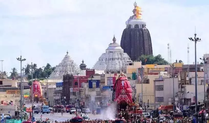 Social Media पर बम की धमकी के बाद पुरी जगन्नाथ मंदिर में सुरक्षा बढ़ा दी गई Social Media पर बम की धमकी के बाद पुरी जगन्नाथ मंदिर में सुरक्षा बढ़ा दी गई