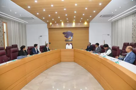 ऑस्ट्रेलिया के हाईकमिश्नर फिलिप ग्रीन की सीएम भूपेंद्र पटेल से मुलाकात, ओलंपिक पर चर्चा ऑस्ट्रेलिया के हाईकमिश्नर फिलिप ग्रीन की सीएम भूपेंद्र पटेल से मुलाकात, ओलंपिक पर चर्चा