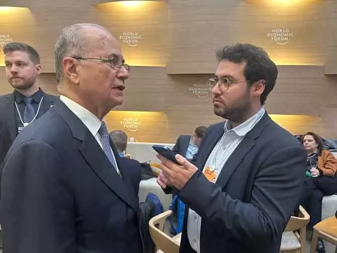 Gaza पुनर्निर्माण: फिलिस्तीनी पीएम और डोनाल्ड ट्रंप के बीच बातचीत में प्रगति Gaza पुनर्निर्माण: फिलिस्तीनी पीएम और डोनाल्ड ट्रंप के बीच बातचीत में प्रगति