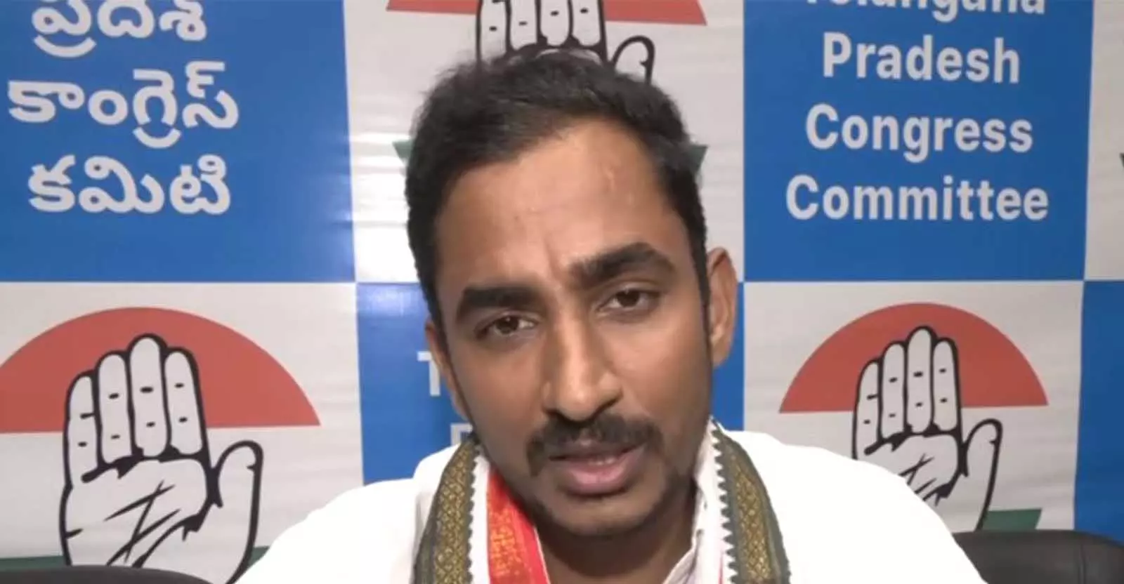 Congress के समा राम मोहन रेड्डी ने कहा, हरीश राव और केटीआर नाटक कर रहे हैं, गलत सूचना फैला रहे Congress के समा राम मोहन रेड्डी ने कहा, हरीश राव और केटीआर नाटक कर रहे हैं, गलत सूचना फैला रहे