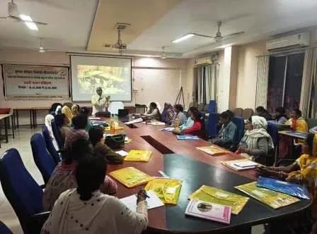 बकरी पालन प्रशिक्षण सह भ्रमण के लिए रायपुर हुए रवाना बकरी पालन प्रशिक्षण सह भ्रमण के लिए रायपुर हुए रवाना