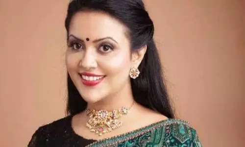 अमृता फडणवीस ने संजय राउत के आरोप को बताया निराधार अमृता फडणवीस ने संजय राउत के आरोप को बताया निराधार