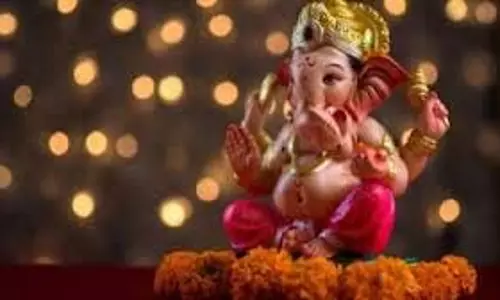 Vinayak Chaturthi Vrat Katha: विनायक चतुर्थी पर जरूर करें गणेश भगवान और बुढ़िया माई की इस कथा का पाठ Vinayak Chaturthi Vrat Katha: विनायक चतुर्थी पर जरूर करें गणेश भगवान और बुढ़िया माई की इस कथा का पाठ