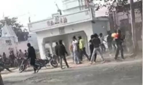 भैंसा-बुग्गी प्रतियोगिता में फायरिंग और जमकर मारपीट, कई ग्रामीण घायल भैंसा-बुग्गी प्रतियोगिता में फायरिंग और जमकर मारपीट, कई ग्रामीण घायल