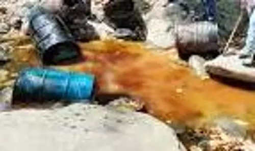 Mp News: मिनी शराब फैक्ट्री का भंडाफोड़, 5 क्विंटल लाहन नष्ट