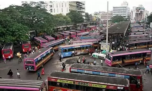 Broadway बस स्टेशन पर रेनोवेशन का काम: रॉयपुरम और थीवु थिडल में टेम्पररी बस टर्मिनस Broadway बस स्टेशन पर रेनोवेशन का काम: रॉयपुरम और थीवु थिडल में टेम्पररी बस टर्मिनस