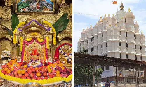 Ganesh Jayanti 2026: मुंबई के सिद्धिविनायक मंदिर में आज भारी भीड़ होगी Ganesh Jayanti 2026: मुंबई के सिद्धिविनायक मंदिर में आज भारी भीड़ होगी