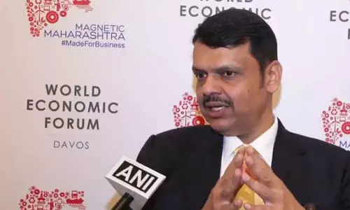 WEF 2026: किसानों के लिए महाराष्ट्र सरकार के सोलर पावर मॉडल ने दावोस में दुनिया का ध्यान खींचा WEF 2026: किसानों के लिए महाराष्ट्र सरकार के सोलर पावर मॉडल ने दावोस में दुनिया का ध्यान खींचा