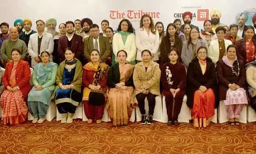 स्कूल के शिक्षकों ने शिक्षा और प्रशासन को बेहतर बनाने में AI टूल्स के इस्तेमाल पर चर्चा की स्कूल के शिक्षकों ने शिक्षा और प्रशासन को बेहतर बनाने में AI टूल्स के इस्तेमाल पर चर्चा की
