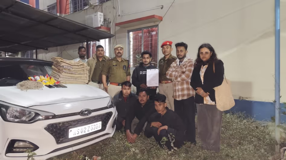 Assam : डिब्रूगढ़ पुलिस ने रेगुलर पेट्रोलिंग के दौरान स्ट्रीट डॉग किलिंग रैकेट का भंडाफोड़ किया Assam : डिब्रूगढ़ पुलिस ने रेगुलर पेट्रोलिंग के दौरान स्ट्रीट डॉग किलिंग रैकेट का भंडाफोड़ किया
