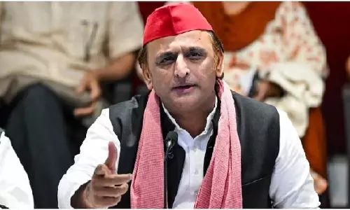 Sambhal: अखिलेश यादव ने संभल में CJM ट्रांसफर पर जताई आपत्ति Sambhal: अखिलेश यादव ने संभल में CJM ट्रांसफर पर जताई आपत्ति