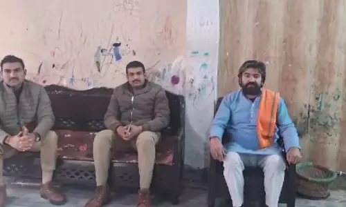 Meerut: अखिल भारतीय हिंदू सुरक्षा संगठन के नेता नजरबंदी में Meerut: अखिल भारतीय हिंदू सुरक्षा संगठन के नेता नजरबंदी में