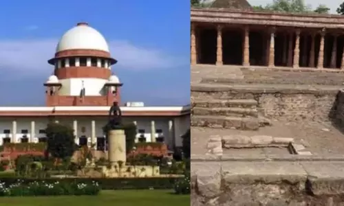 New Delhi: SC ने धार में पूजा-नमाज पर सुरक्षा और शांति के निर्देश दिए New Delhi: SC ने धार में पूजा-नमाज पर सुरक्षा और शांति के निर्देश दिए